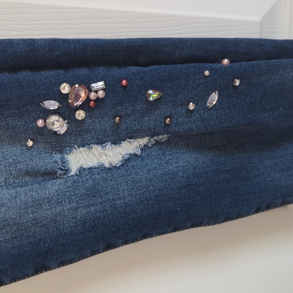 Kut From The Kloth Catherine Ankle Straight Leg Denim Jeans w/Gems Sz 6 - Picture 3 of 12
